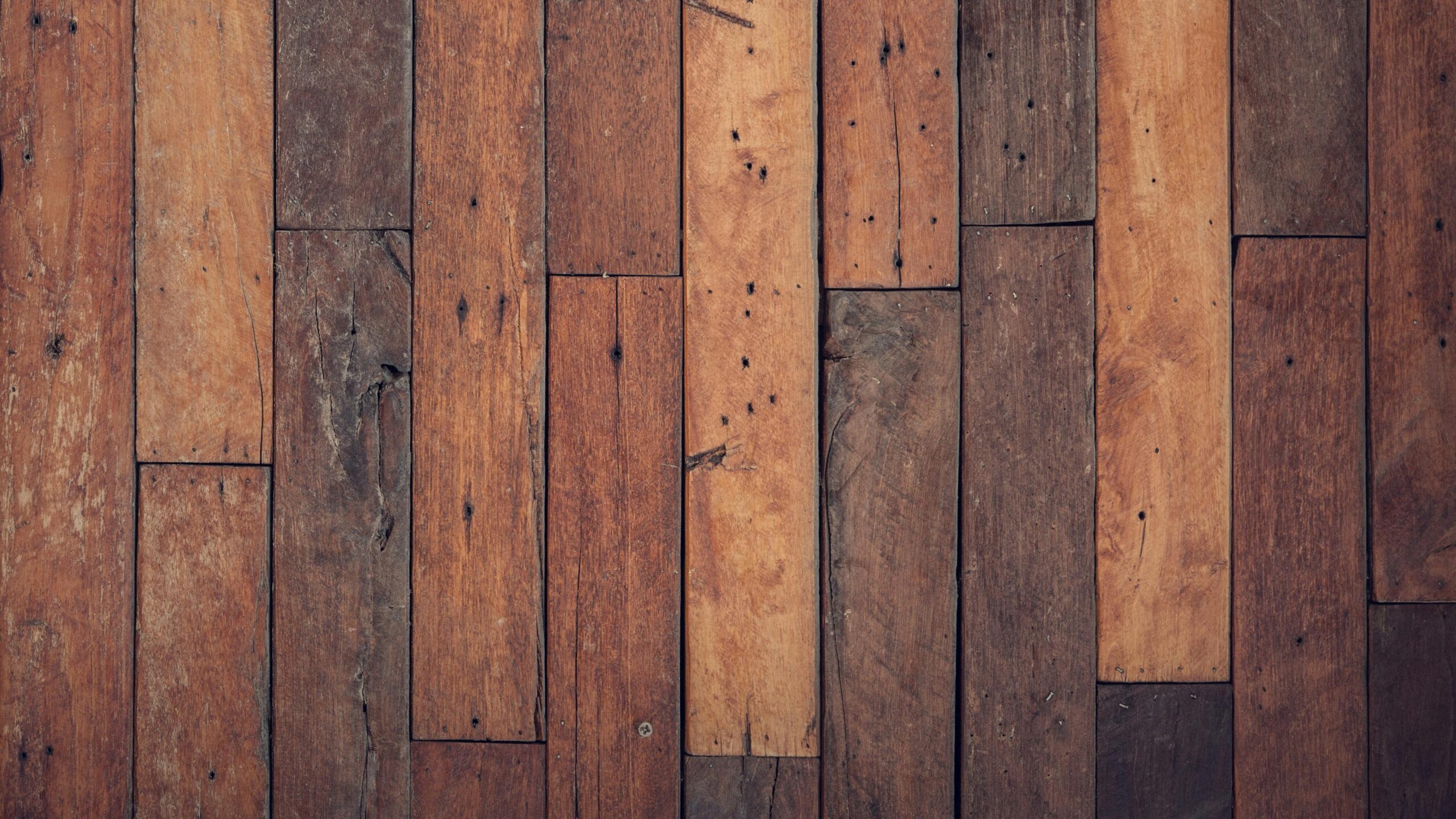 Oak and Shine - Wooden Floor